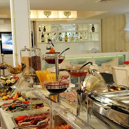 알비나스 올드 시티 3*