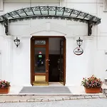 Albinas Old Отель