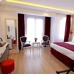 Albinas Old Отель