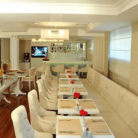 Albinas Old 3*