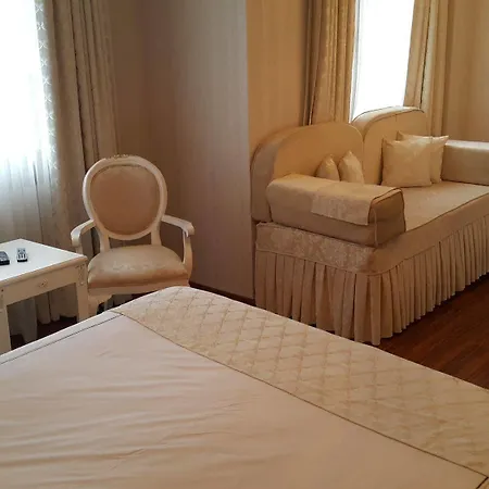 Hotel Albinas Old