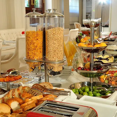 Albinas Old Hotel 3*