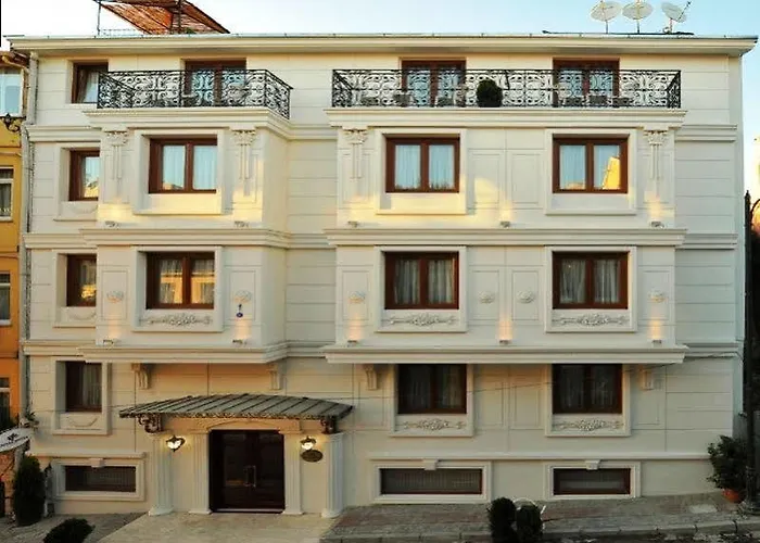 Отель Albinas Old 3*